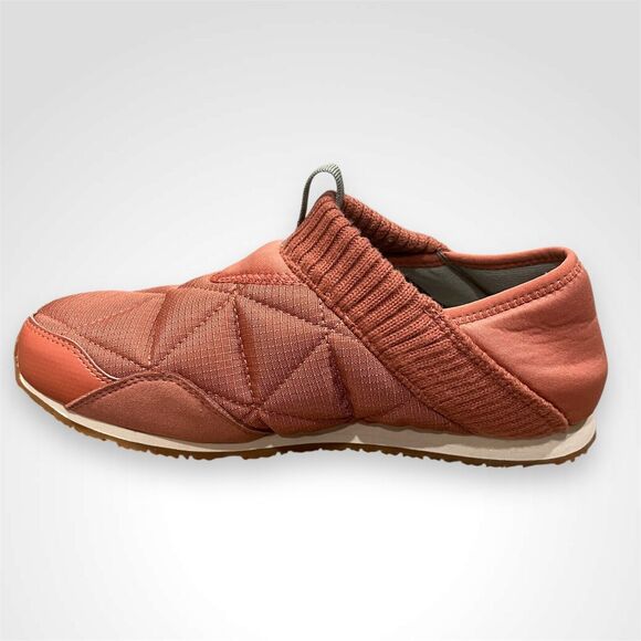 Teva ReEMBER Slip On Quilted Loafer Slipper Shoes Aragon Red Womens US 8 - Picture 3 of 7